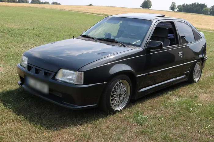 Oldtimer-Bewertung Opel Kadett GSi - KFZ Gutachter Ulm-Alb
