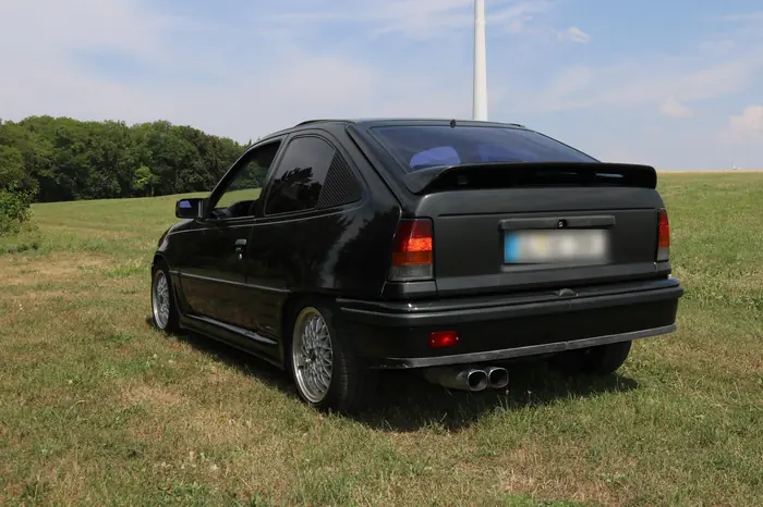 Opel Kadett GSi Heckansicht 2